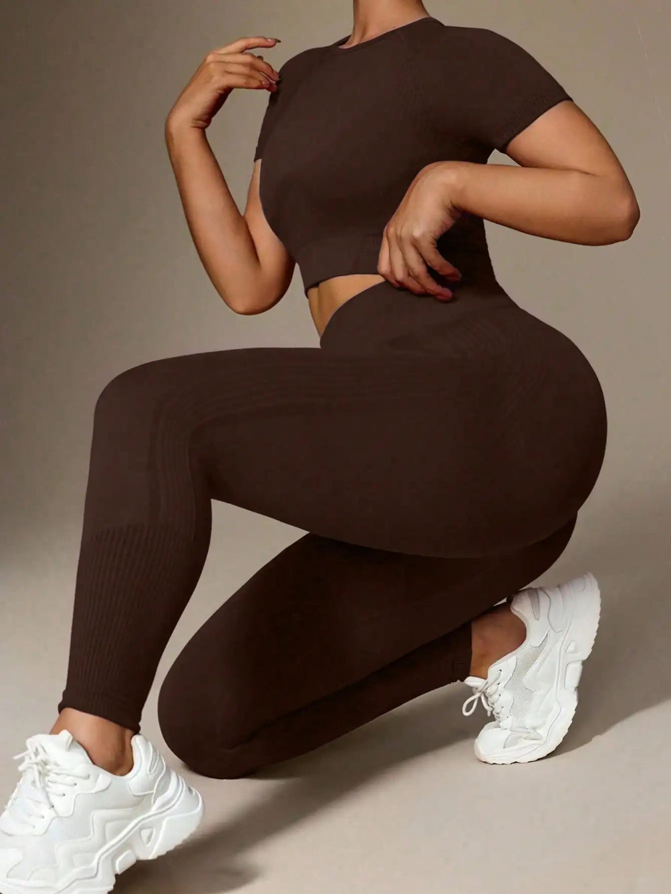 Ribbed Workout Set With Crop Top And High Waisted Leggings