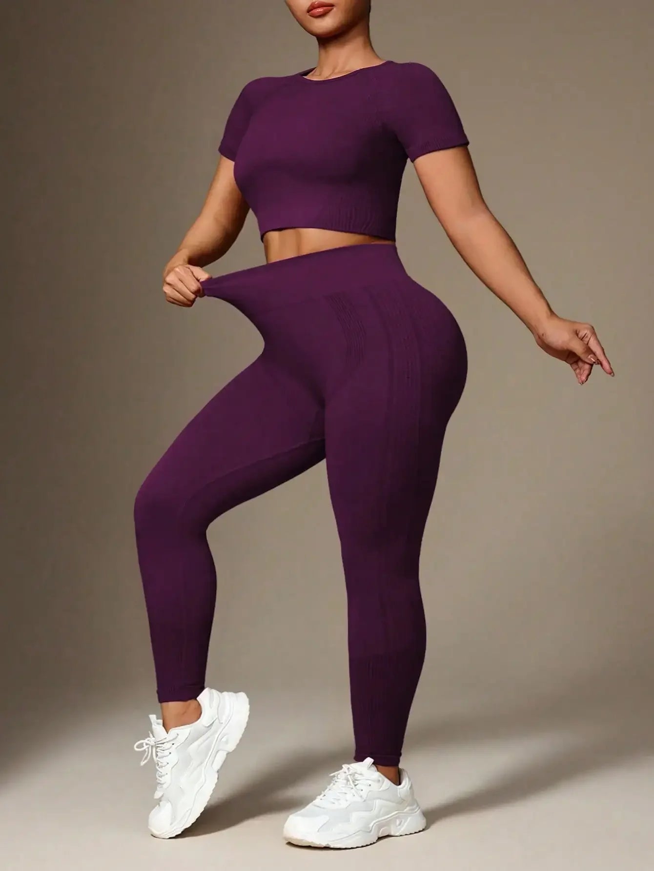 Ribbed Workout Set With Crop Top And High Waisted Leggings